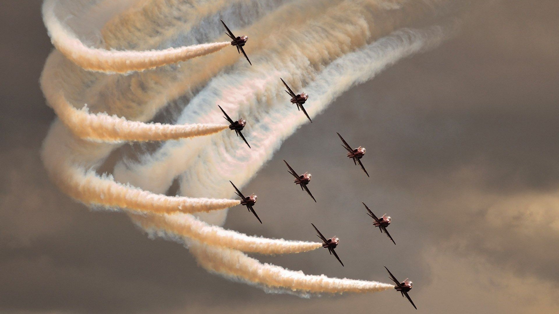 “彭尤蝶泳&自由泳双突破,成中国游泳新星”