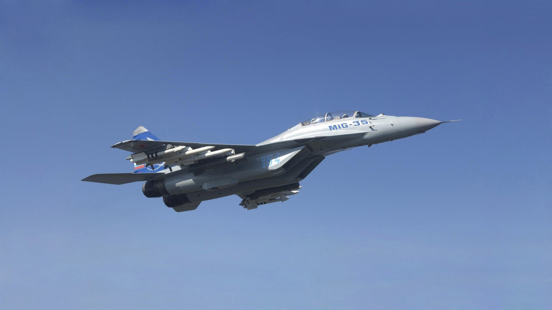 球队边路直塞战术在联赛战斗中的作用解析,球队边路直塞战术在联赛战斗中的作用解析图片